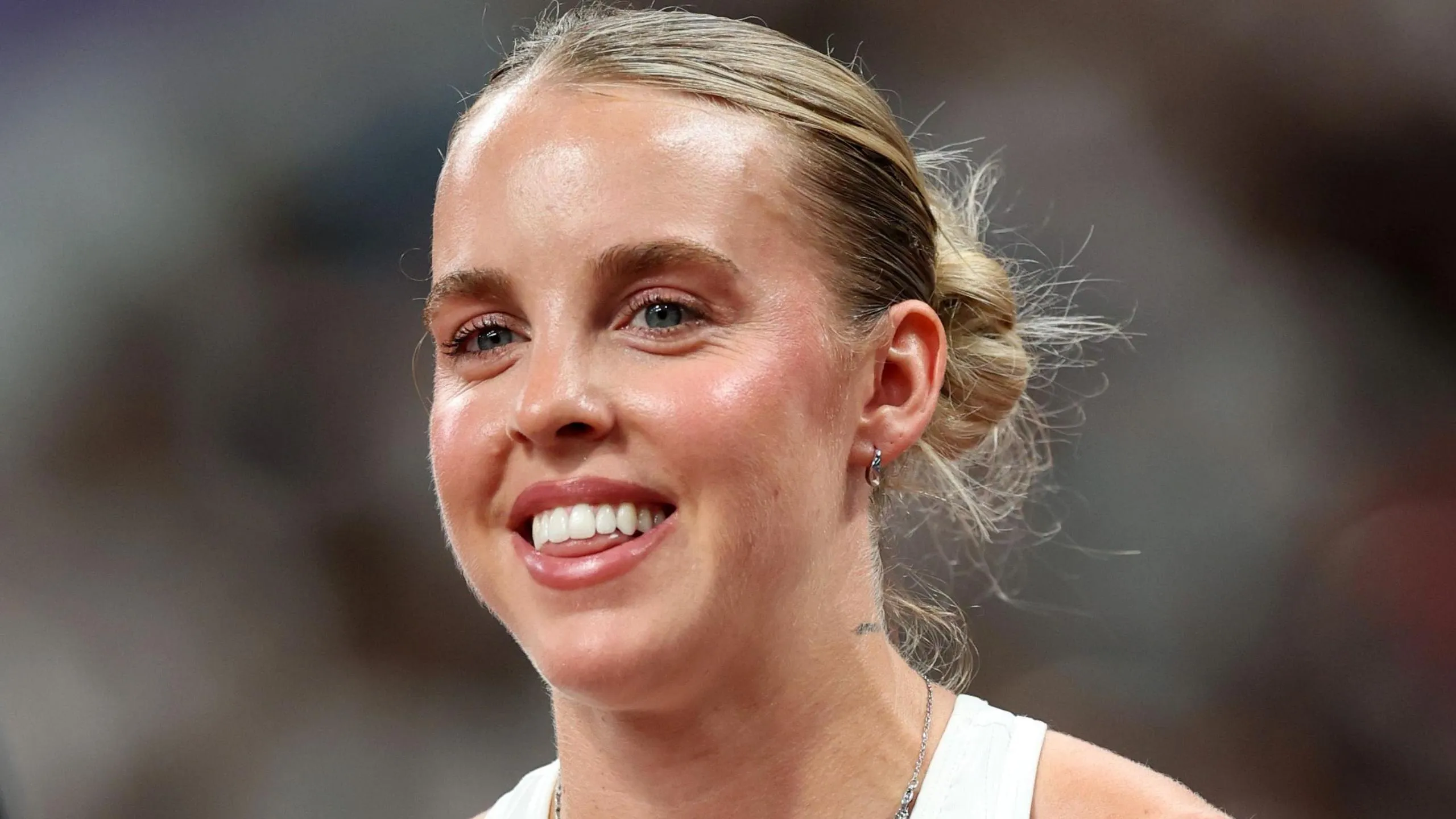 The British star Kicks off World Title Campaign with Victory